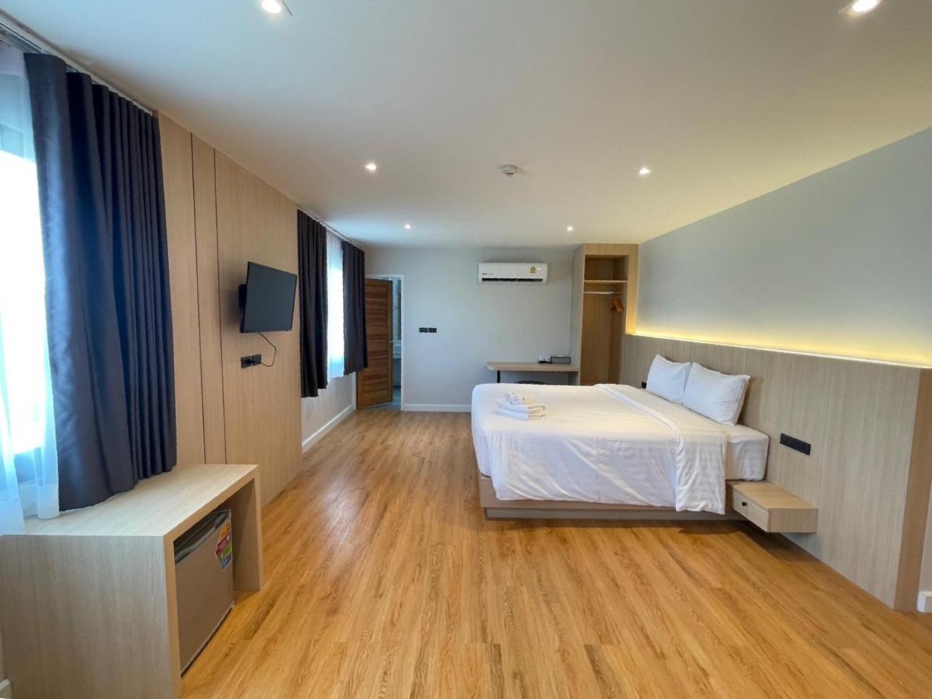 V1 Boutique Hotel Kanchanaburi Exterior foto
